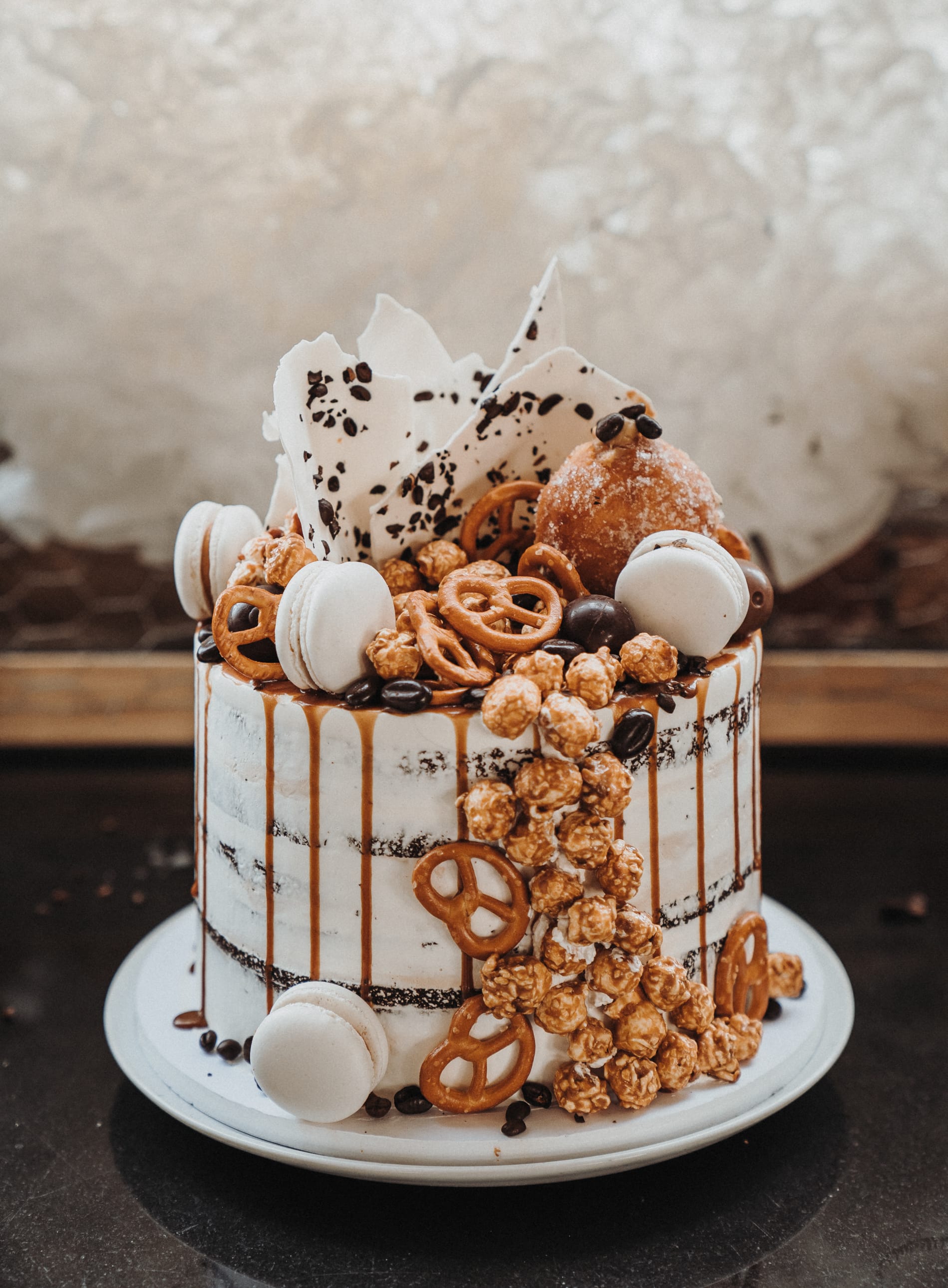 Hochzeitstorte_naked_cake_drip_cake_02